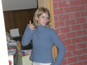 A young student drank excess and spread her legs. Thumbnail 24
