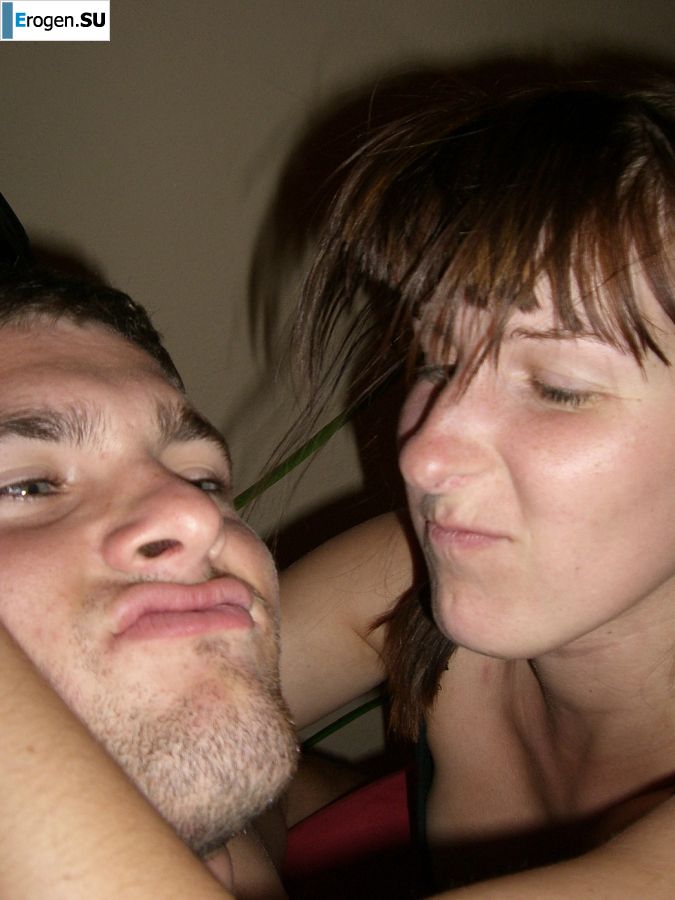 An appetizing student took off everything and showed a shaved pussy. Slide 26