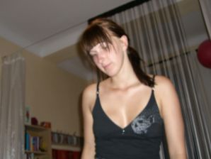An appetizing student took off everything and showed a shaved pussy. Thumbnail 6