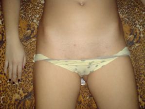 The girl undressed in front of her boyfriend and showed her wet pussy. Thumbnail 11
