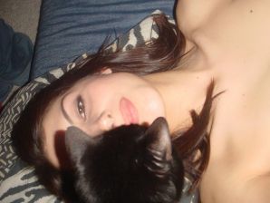 A young girl has sex with a guy and poses for the camera. Thumbnail 29