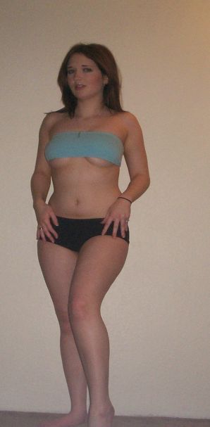 A girl with magnificent hips is spinning in front of the camera. Thumbnail 6