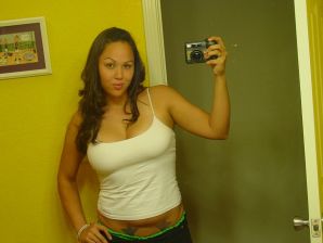 Appetizing Asian loves selfie with naked boobs. Thumbnail 30