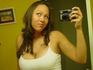 Appetizing Asian loves selfie with naked boobs. Thumbnail 34