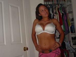 Appetizing Asian loves selfie with naked boobs. Thumbnail 8