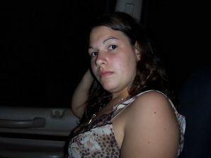The brunette danced a striptease, undressed and spread her legs. Thumbnail 1