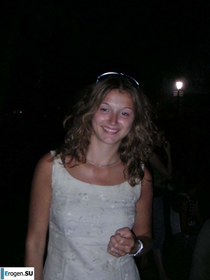 A girl shows a beautiful body to a guy and caresses herself. Slide 20