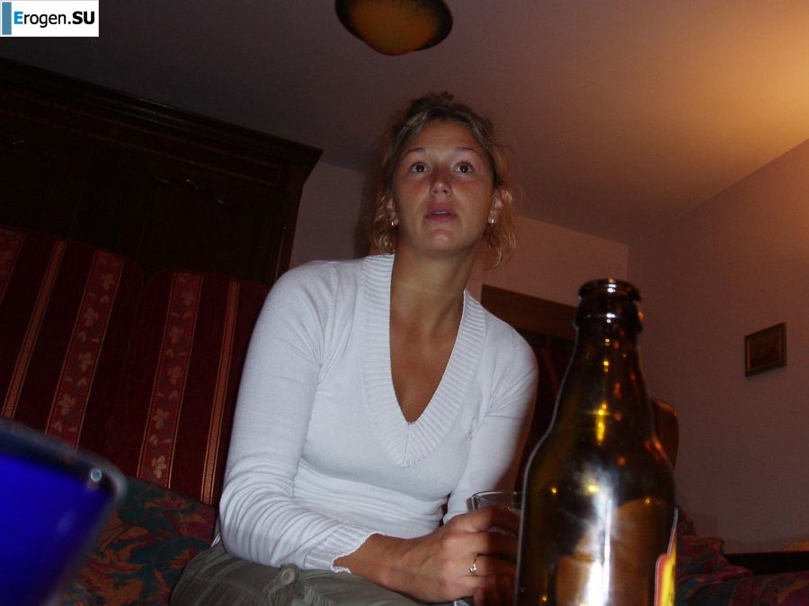 A girl shows a beautiful body to a guy and caresses herself. Slide 9