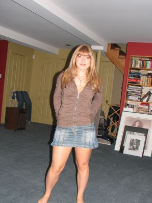 Charming blonde pulled down her blouse and bared boobs. Thumbnail 5