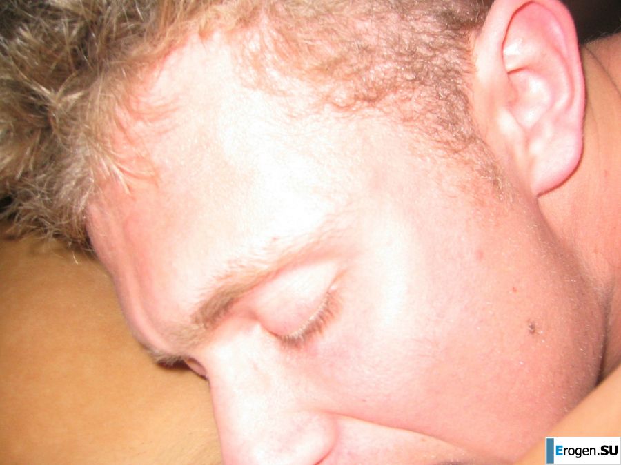 Oriental babe is having fun with her boyfriend naked. Part 2. Slide 12