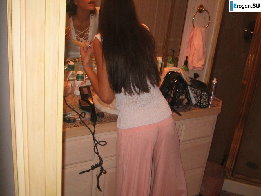 Oriental babe is having fun with her boyfriend naked. Part 2. Slide 21