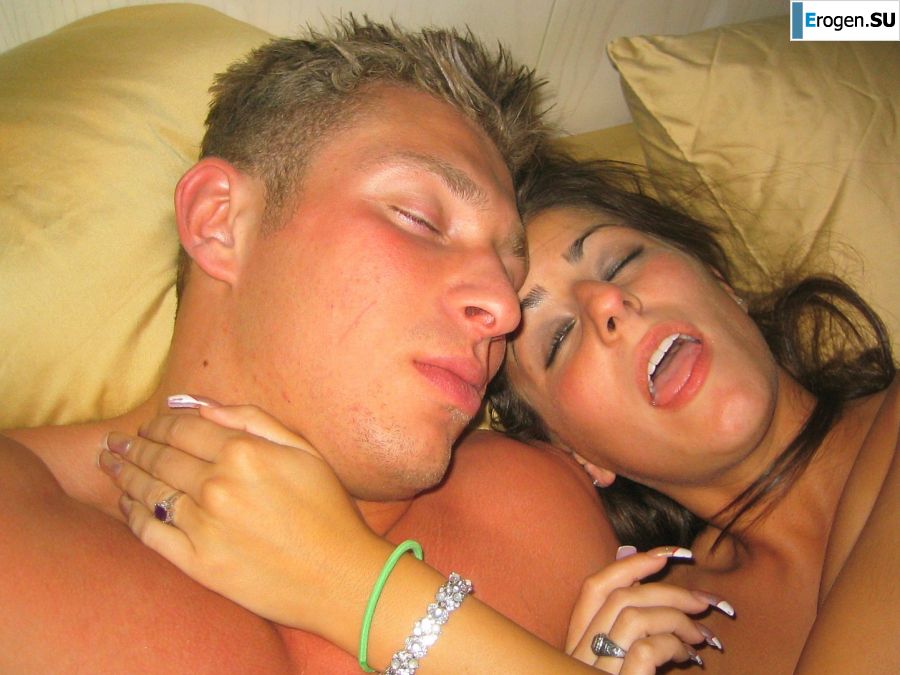 Oriental babe is having fun with her boyfriend naked. Part 2. Slide 34