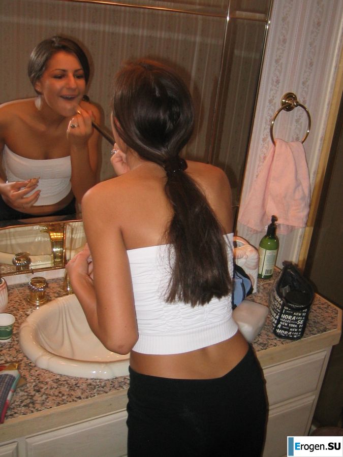 Oriental babe is having fun with her boyfriend naked. Part 2. Slide 9