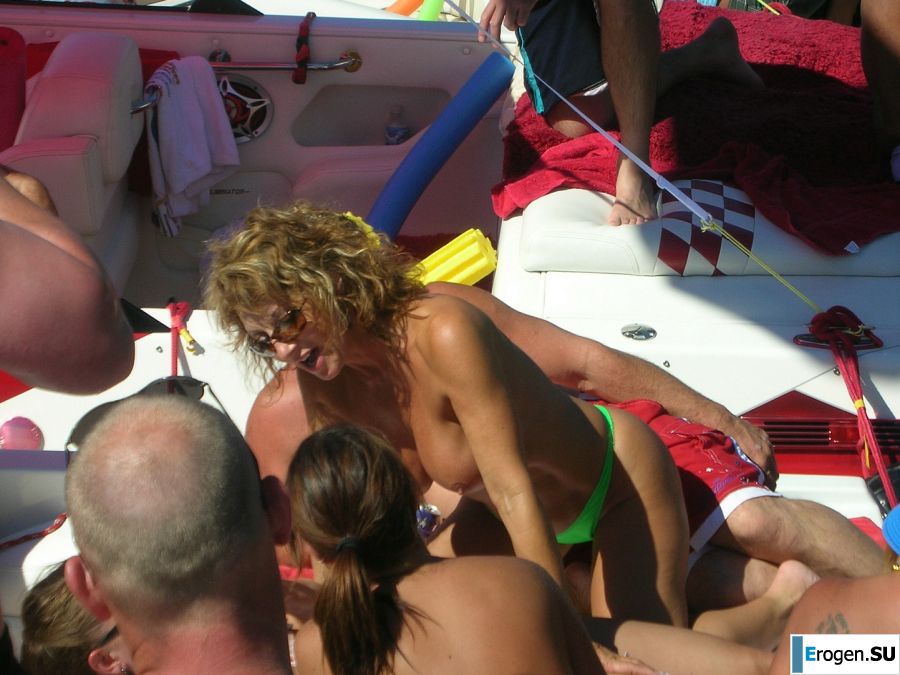 A pretty blonde is exposed in the toilet and spreads her legs in bed. Part 2. Slide 36