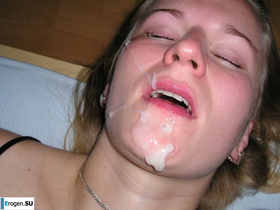 Depraved blonde pleases herself with a vibrator and fingers. Slide 21