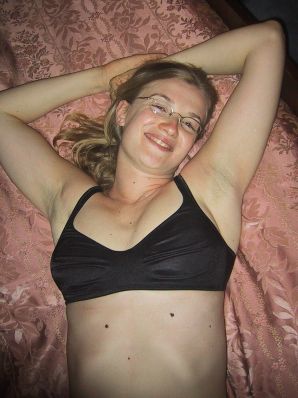 A tall blonde with wide hips undressed at home and showed tits. Part 2. Thumbnail 19