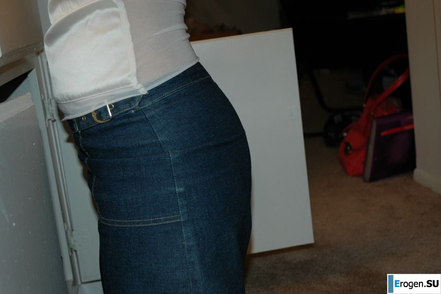 The dancer after work showed an elastic ass. Slide 16