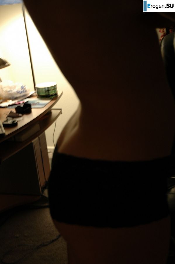 The dancer after work showed an elastic ass. Slide 33