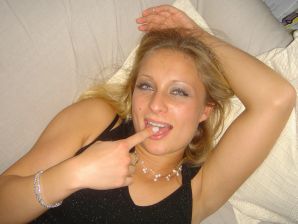 Cute blonde in pink panties showed tight boobs. Part 2. Thumbnail 10