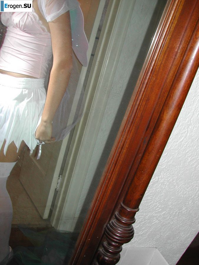 The dancer after work showed an elastic ass. Part 2. Slide 2