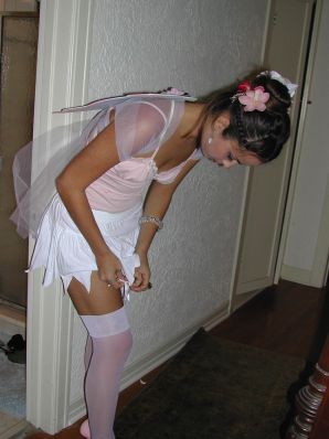 The dancer after work showed an elastic ass. Part 2. Thumbnail 3