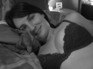 The minx and her boyfriend have sex in front of the camera and are not shy. Thumbnail 17