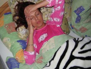 A tanned brunette with a firm body undressed and showed an intimate haircut. Thumbnail 22