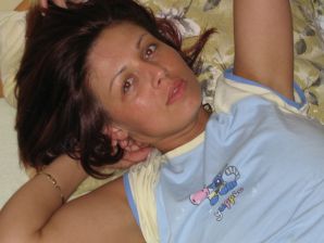 A tanned brunette with a firm body undressed and showed an intimate haircut. Thumbnail 23