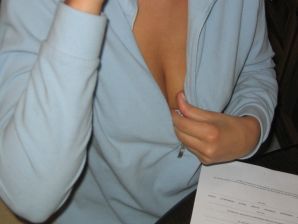 A tanned brunette with a firm body undressed and showed an intimate haircut. Thumbnail 27