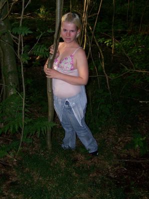 Appetizing magnificent blonde spread her legs right on the grass. Thumbnail 5