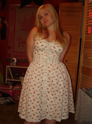 Appetizing blonde with lush hips took off her dress. Thumbnail 13