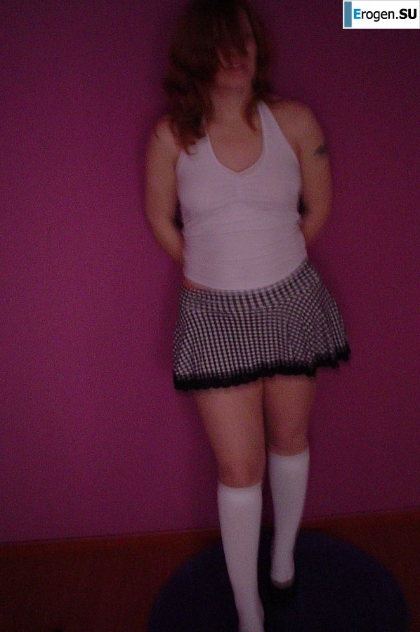 A red-haired student with glasses spread her legs in lace stockings and showed a pussy. Part 2. Slide 34