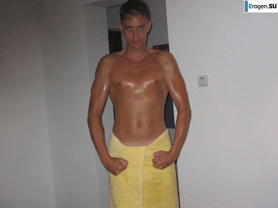 Seductive Latina poses naked on vacation in front of a guy. Part 2. Slide 35