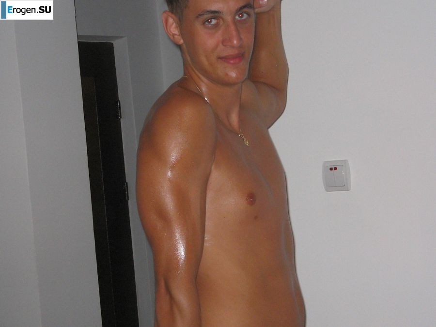 Seductive Latina poses naked on vacation in front of a guy. Part 2. Slide 36