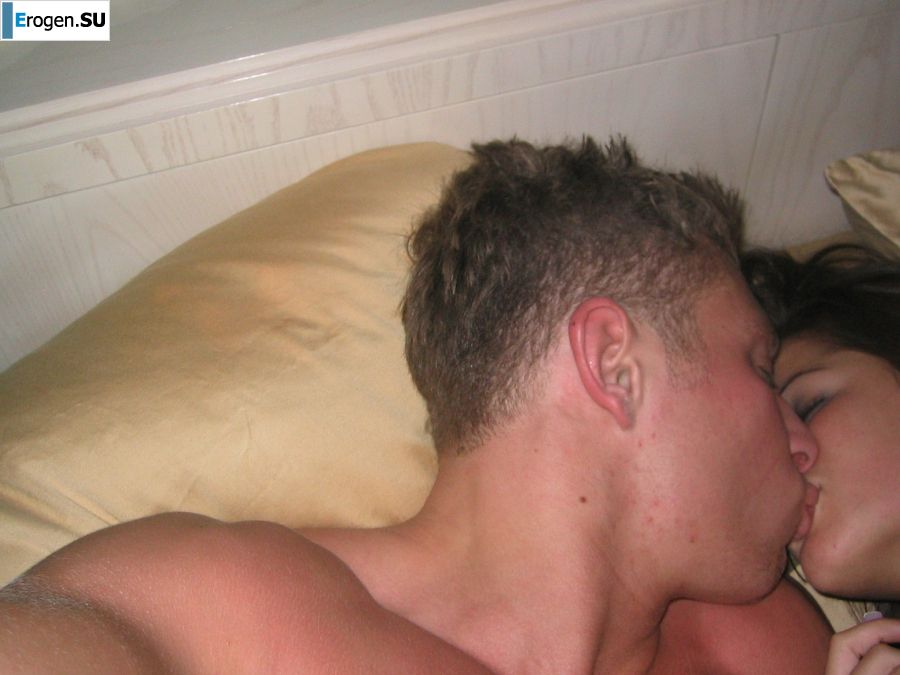 Oriental babe is having fun with her boyfriend naked. Part 3. Slide 25
