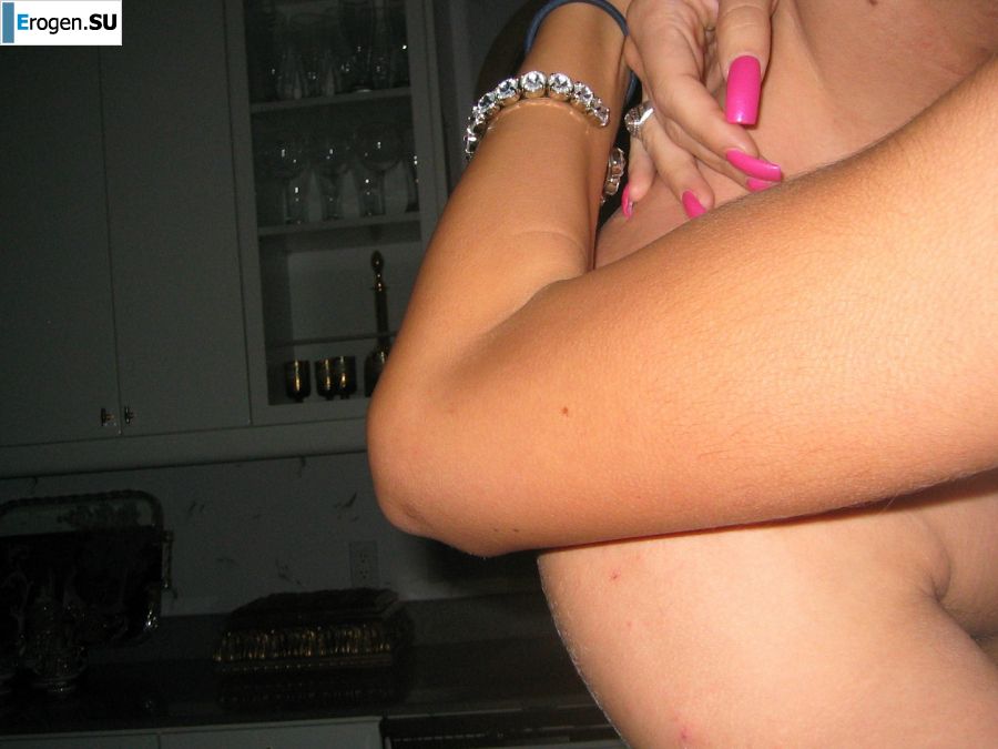 Oriental babe is having fun with her boyfriend naked. Part 3. Slide 4