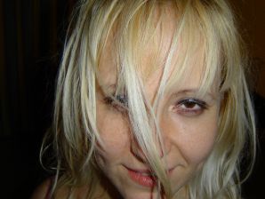 The seductive minx bare and showed a wet pussy. Thumbnail 4