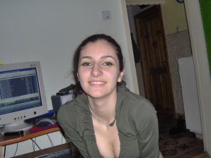 Oriental beauty shows the ass in clothes and without. Thumbnail 26
