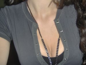 Oriental beauty shows the ass in clothes and without. Thumbnail 31