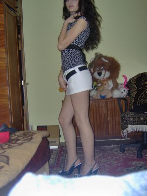 Oriental beauty shows the ass in clothes and without. Thumbnail 38