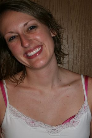The young wife undressed and showed her fluffy and small tits. Thumbnail 38