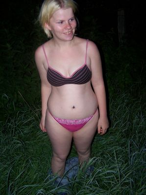 Appetizing magnificent blonde spread her legs right on the grass. Part 2. Thumbnail 39