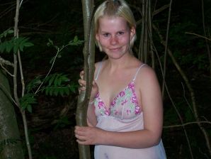 Appetizing magnificent blonde spread her legs right on the grass. Part 2. Thumbnail 9
