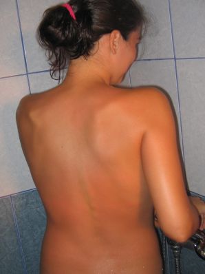 Seductive Latina poses naked on vacation in front of a guy. Part 3. Thumbnail 1