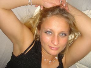 Cute blonde in pink panties showed tight boobs. Part 4. Thumbnail 11