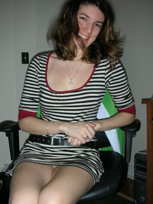 A young woman in red drank and undressed on camera. Part 2. Thumbnail 27
