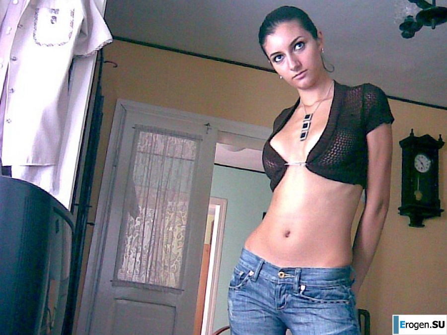 Charming chernovlaska makes a boner to her boyfriend. Slide 40