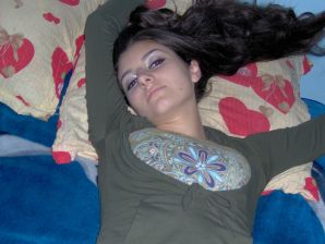 Charming chernovlaska makes a boner to her boyfriend. Thumbnail 14