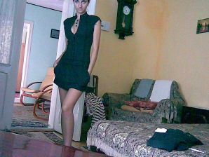 Charming chernovlaska makes a boner to her boyfriend. Thumbnail 21