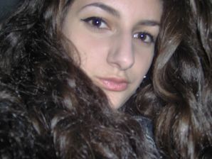 Charming chernovlaska makes a boner to her boyfriend. Thumbnail 23
